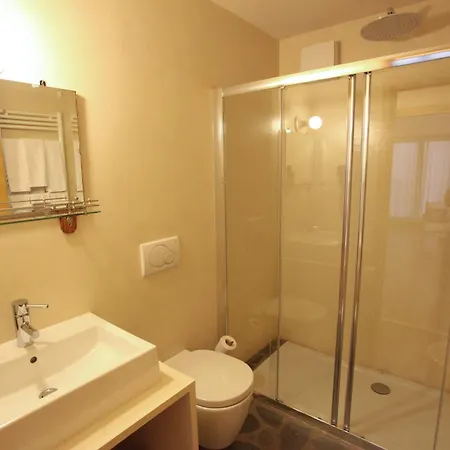 Enclos De Moro - Berthod Appartement Courmayeur